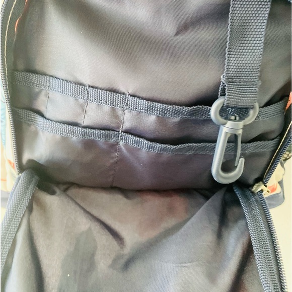 Pottery Barn Teen Roxy Sun Soaked Floral Backpack Large 17"H #9903G - Picture 12 of 14